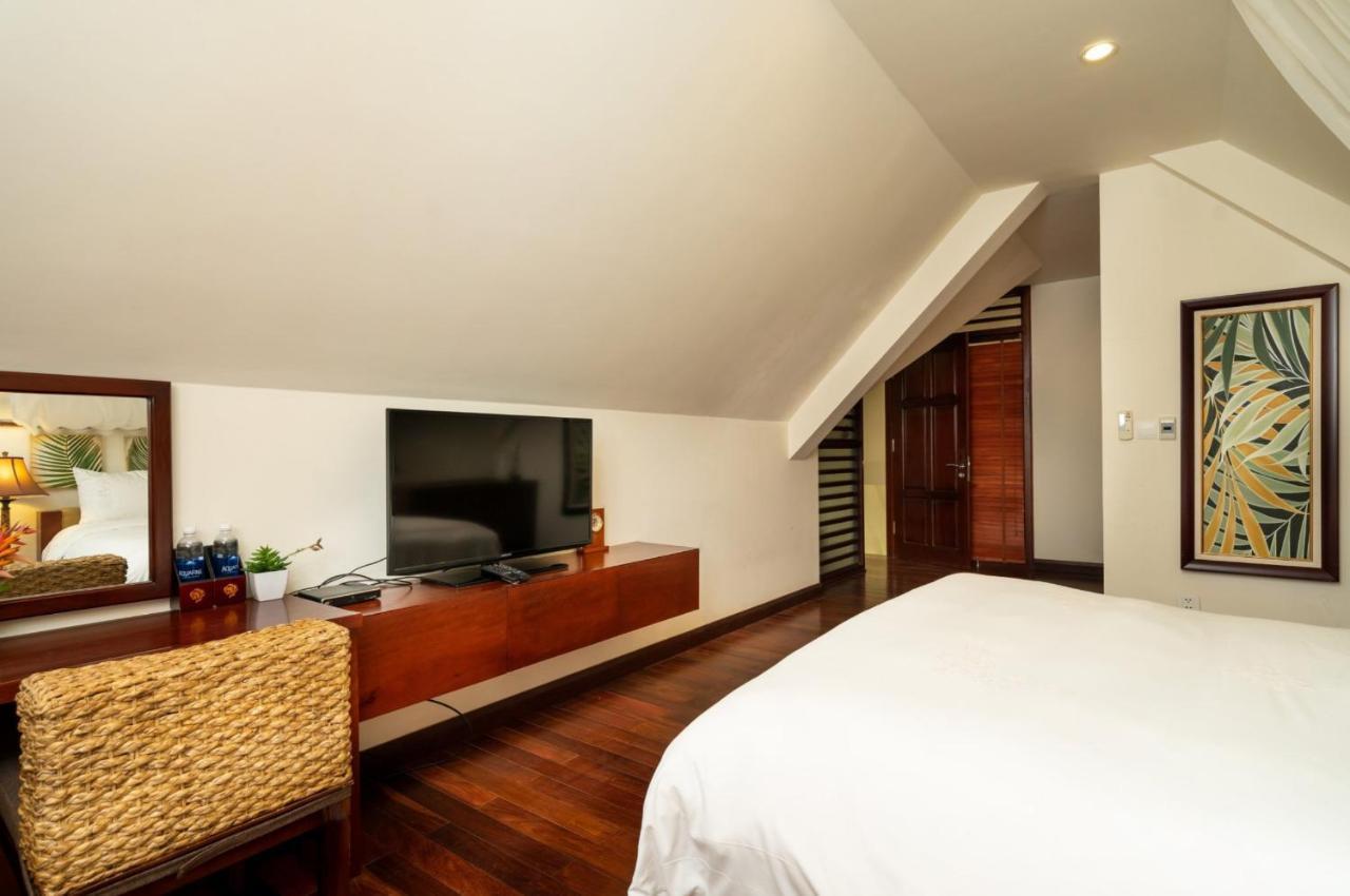 Abogo Luxury Villa